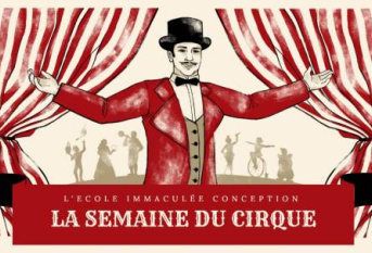 Personne de cirque qui ouvre grand les bras sur la scène de cirque pour l'actualité : La semaine du cirque 2023